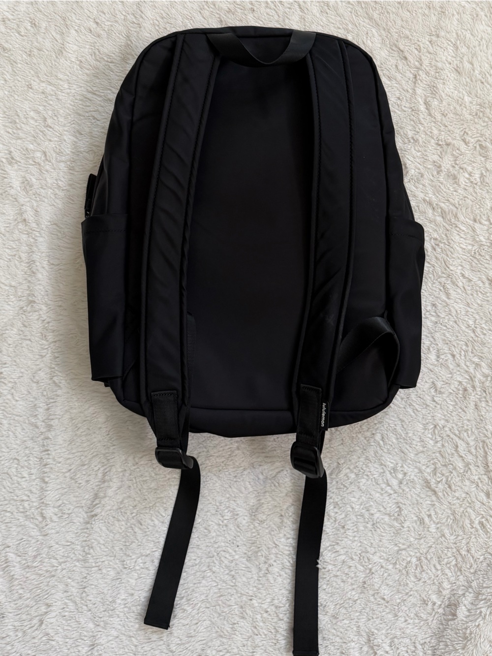 Lululemon Everywhere Backpack 22L - Picture 8 of 11